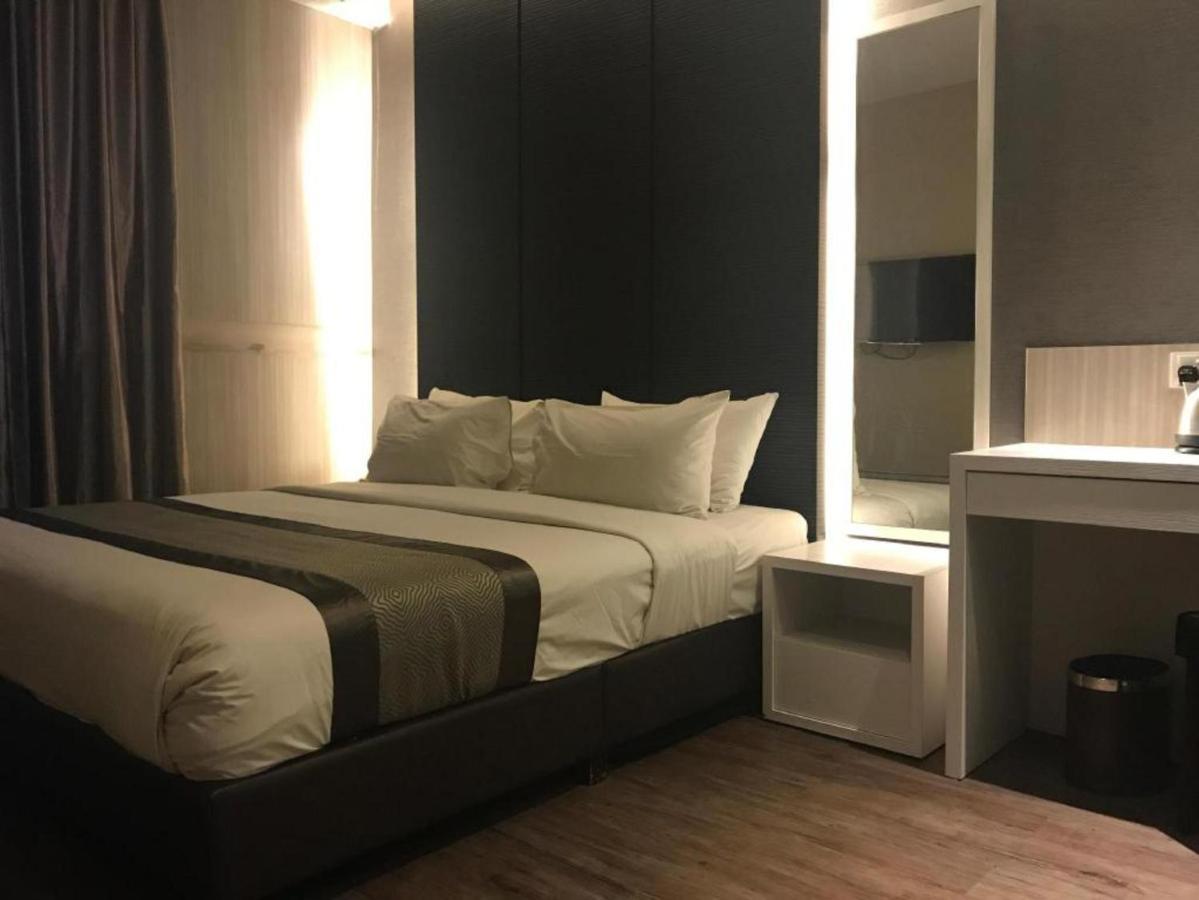 Hotel Austin Paradise - Taman Pulai Utama Skudai Buitenkant foto
