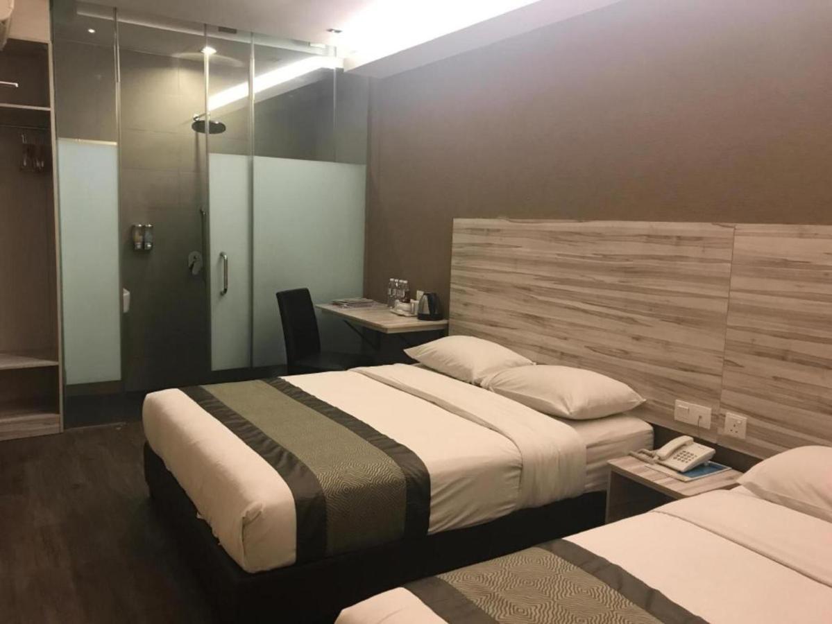 Hotel Austin Paradise - Taman Pulai Utama Skudai Buitenkant foto