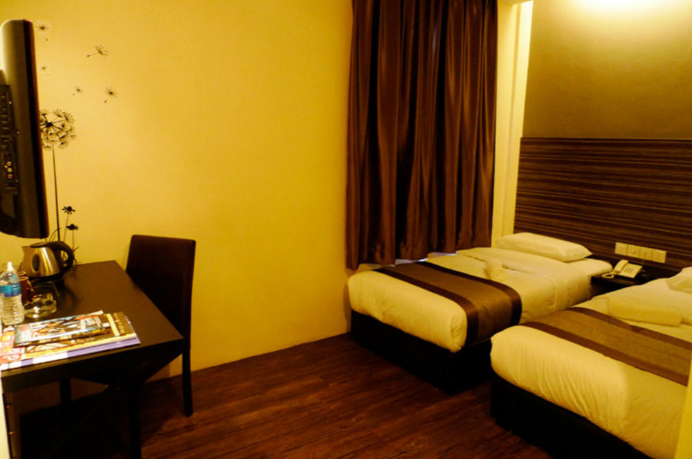 Hotel Austin Paradise - Taman Pulai Utama Skudai Buitenkant foto